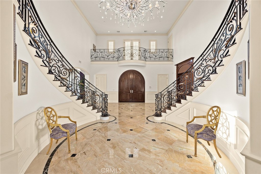 312 W Palm Drive
