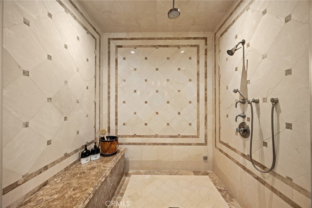 312 W Palm Drive