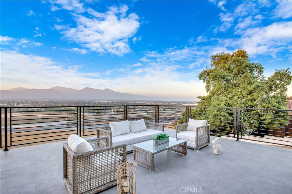 2380 Scenic Ridge Dr