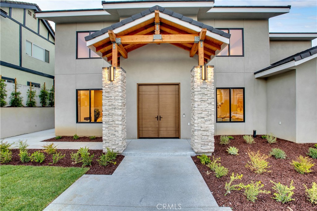 2380 Scenic Ridge Dr