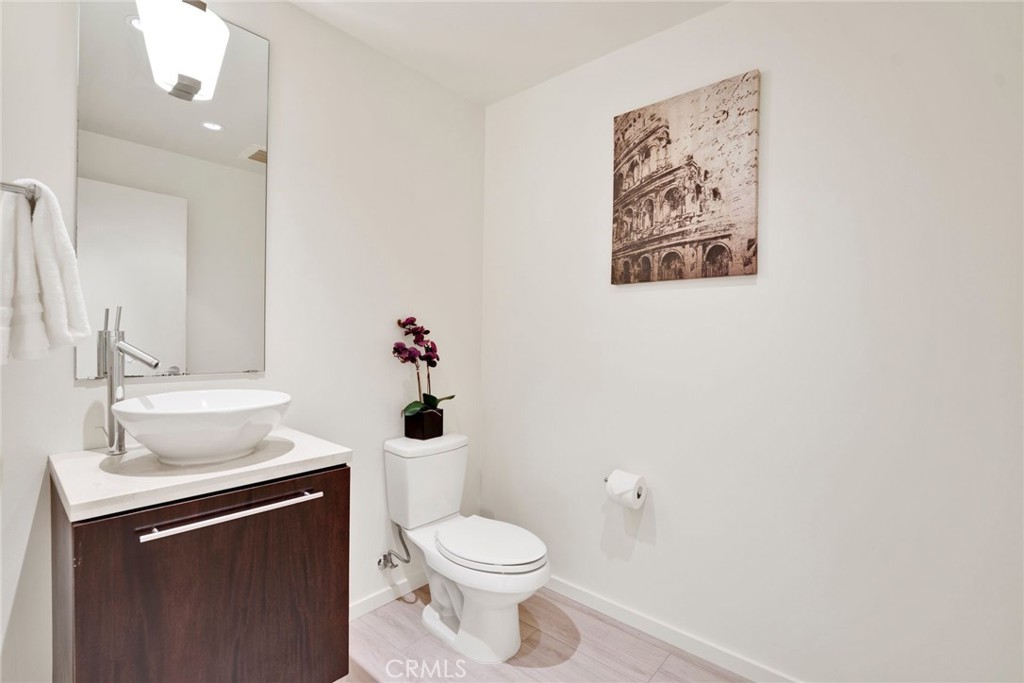 1155 S Grand Avenue 1017