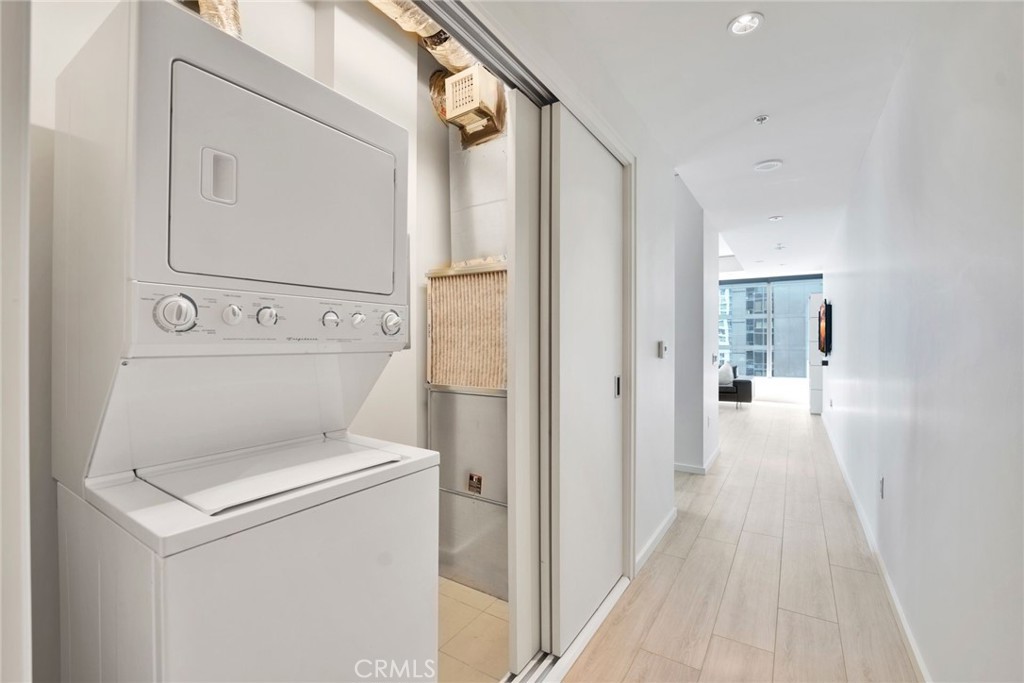 1155 S Grand Avenue 1017