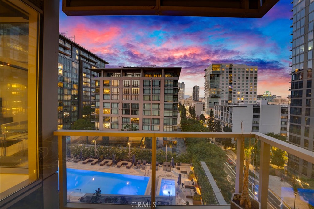 1155 S Grand Avenue 1017