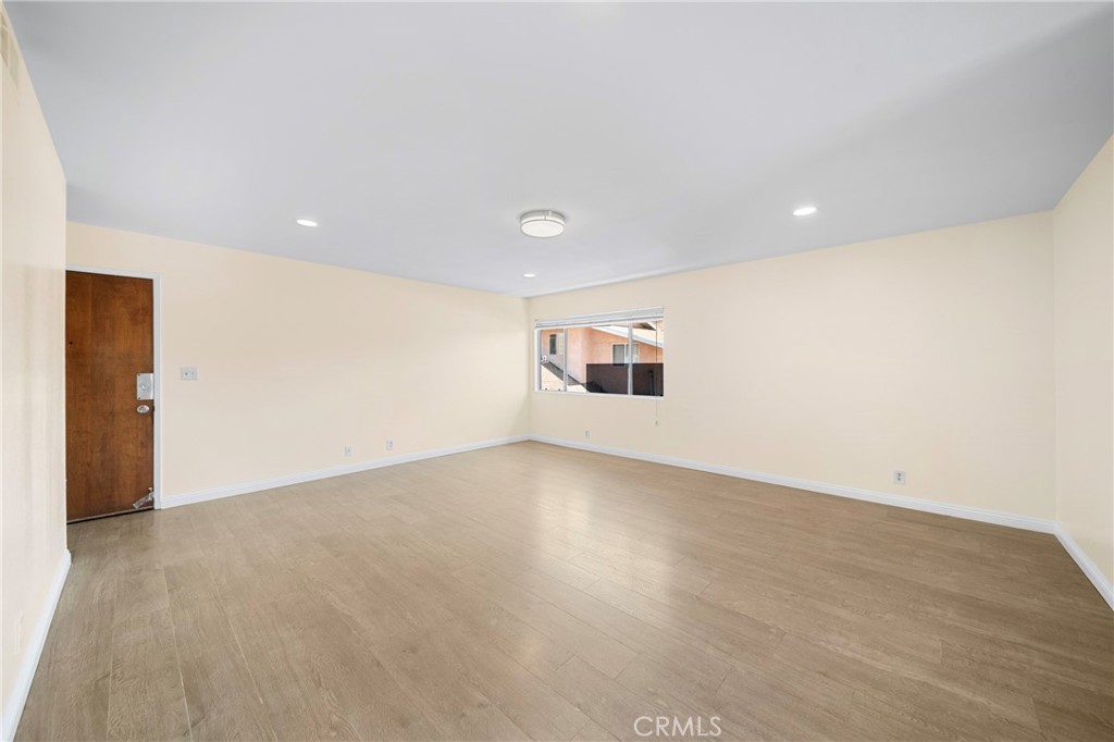 1524 Acacia 5