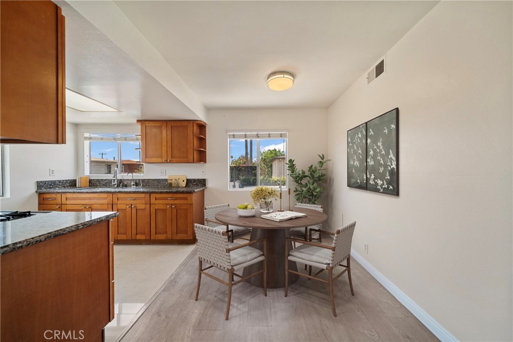 1524 Acacia 5