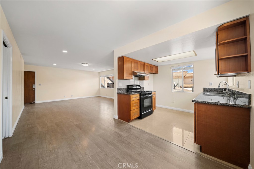 1524 Acacia 5