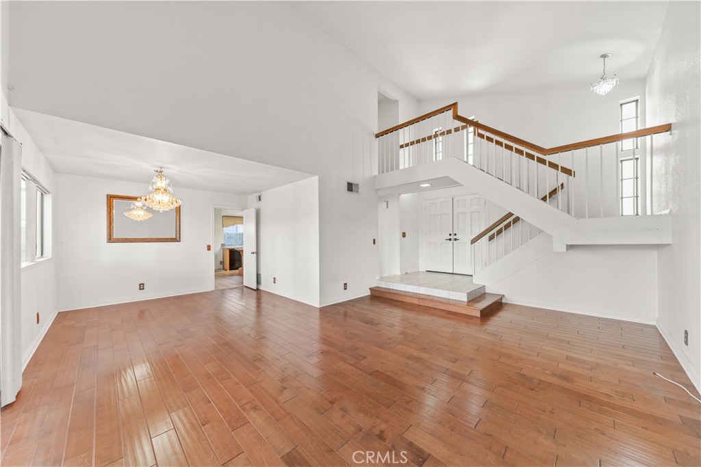 33 Edgebrook Drive