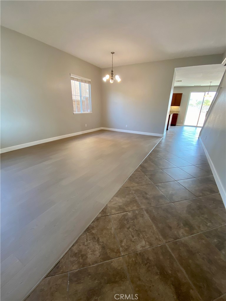 41026 Crimson Pillar Lane