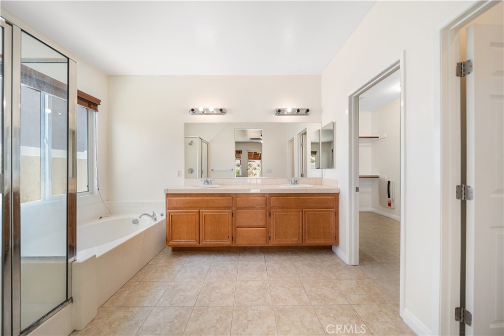 28677 Sunridge Court
