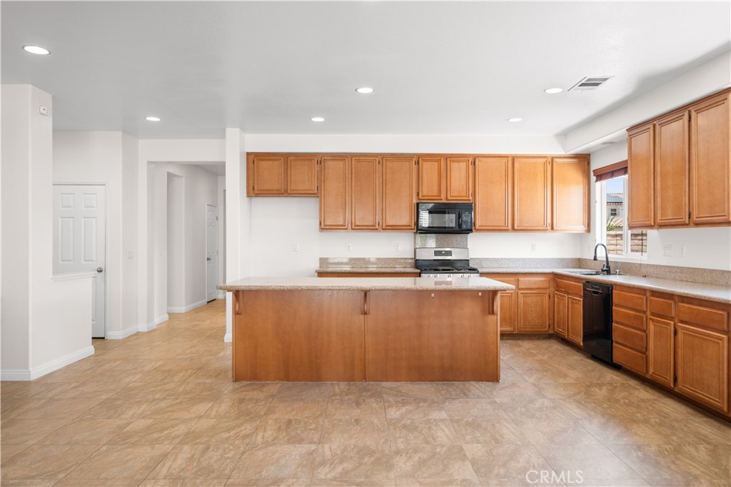 28677 Sunridge Court