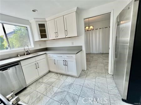 221 S Gale Drive 206