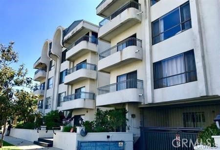221 S Gale Drive 206