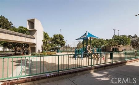 221 S Gale Drive 206