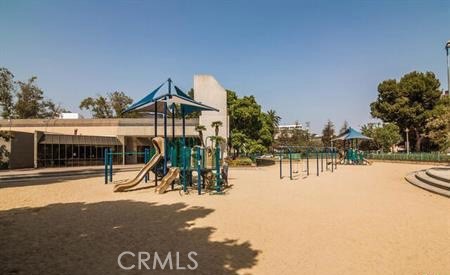 221 S Gale Drive 206