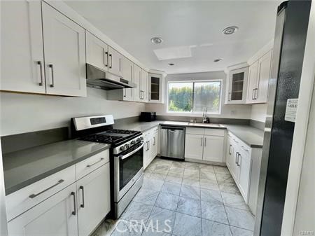 221 S Gale Drive 206