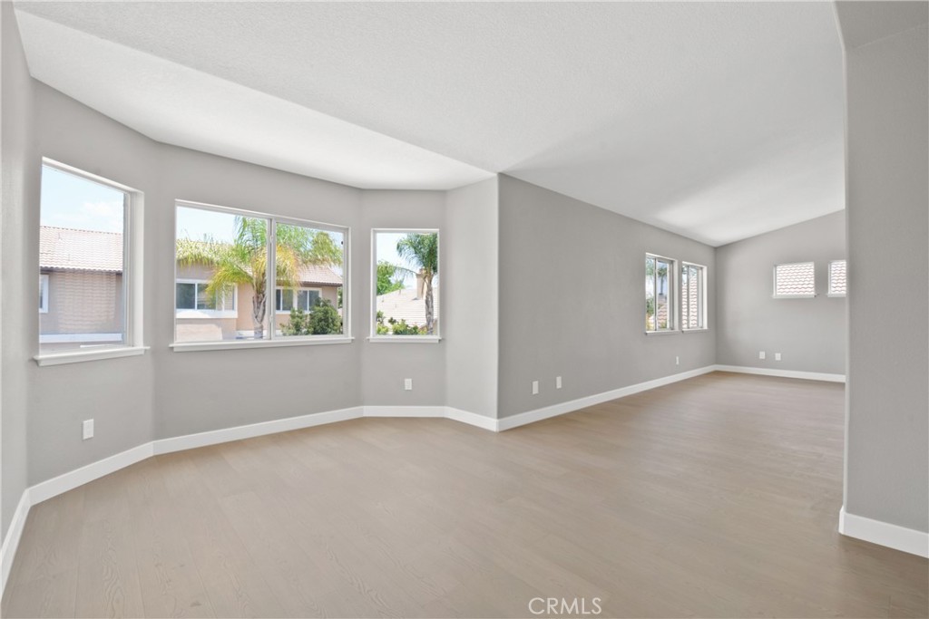9406 Glenaire Court