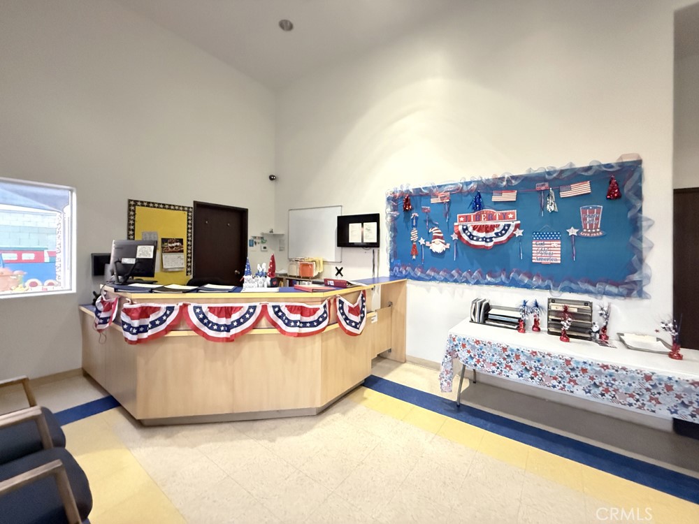 6048 Etiwanda Avenue