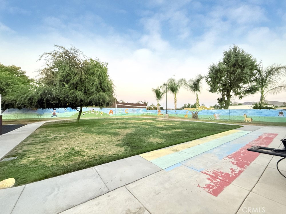 6048 Etiwanda Avenue