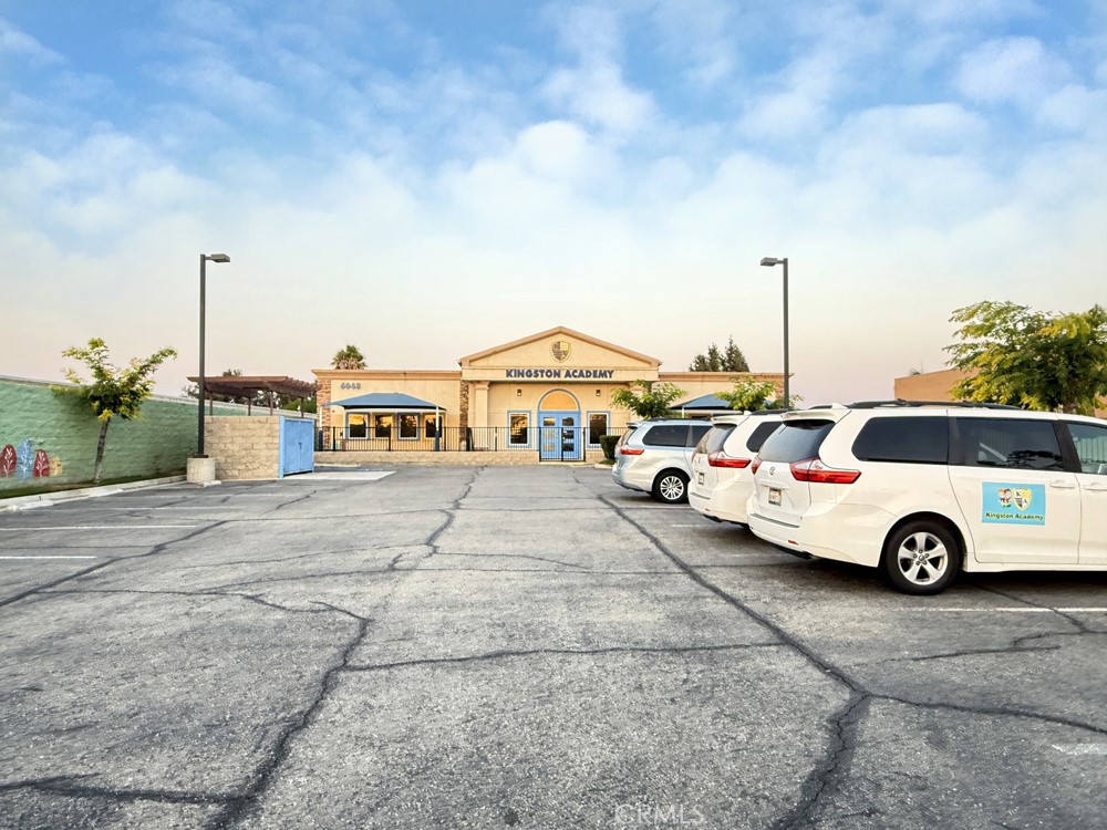 6048 Etiwanda Avenue