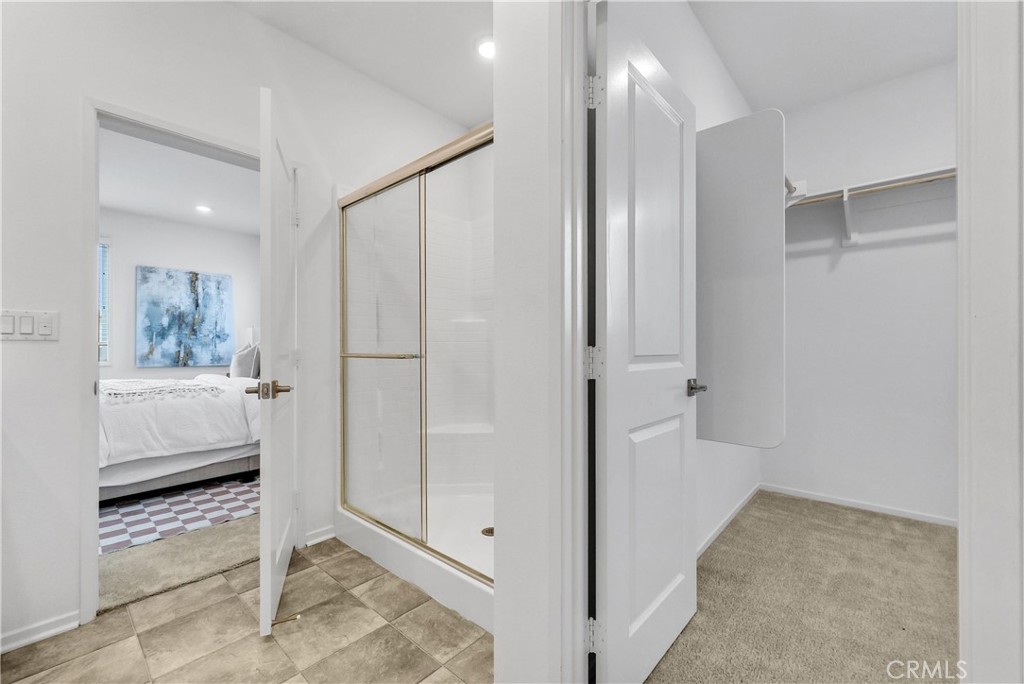 5584 Kate Way