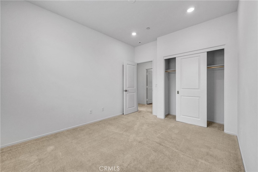 5584 Kate Way