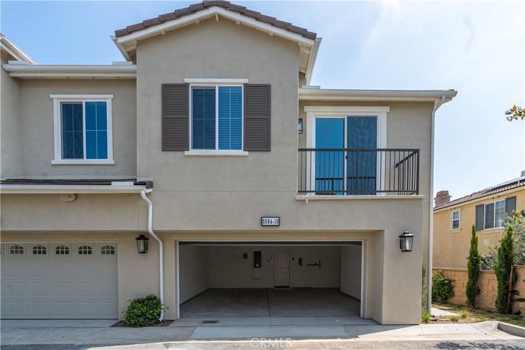5584 Kate Way