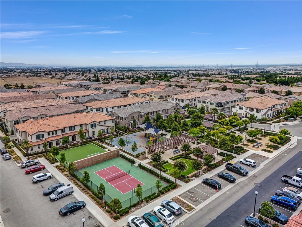 5584 Kate Way