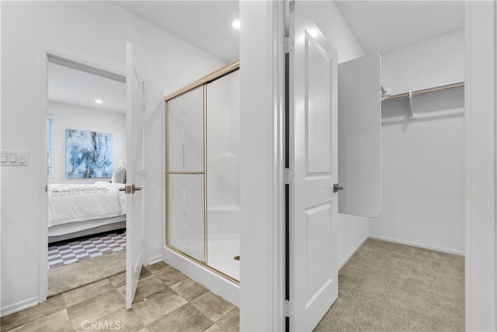 5584 Kate Way