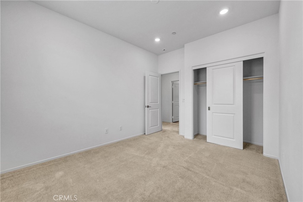 5584 Kate Way