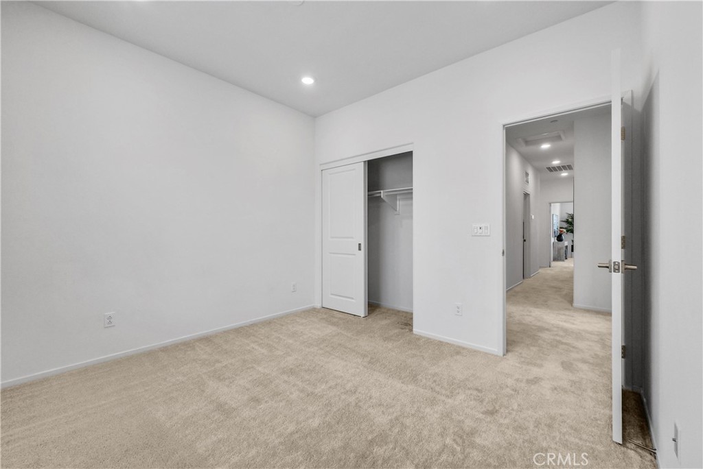 5584 Kate Way