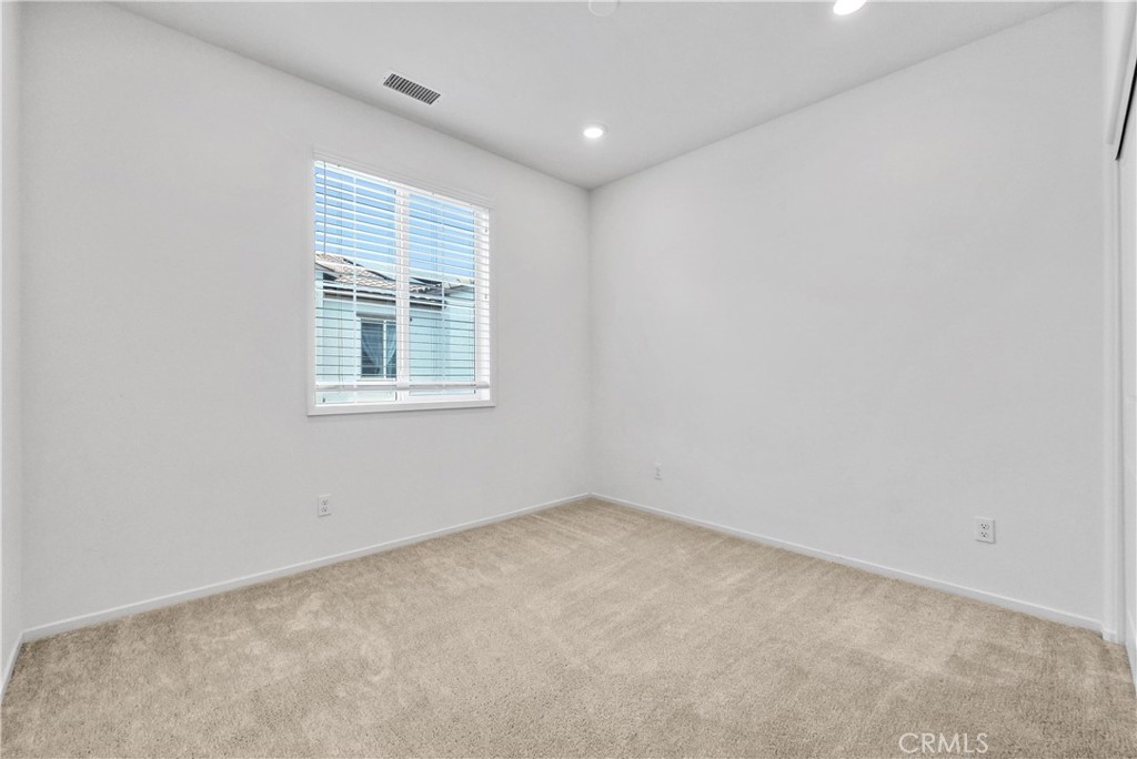 5584 Kate Way