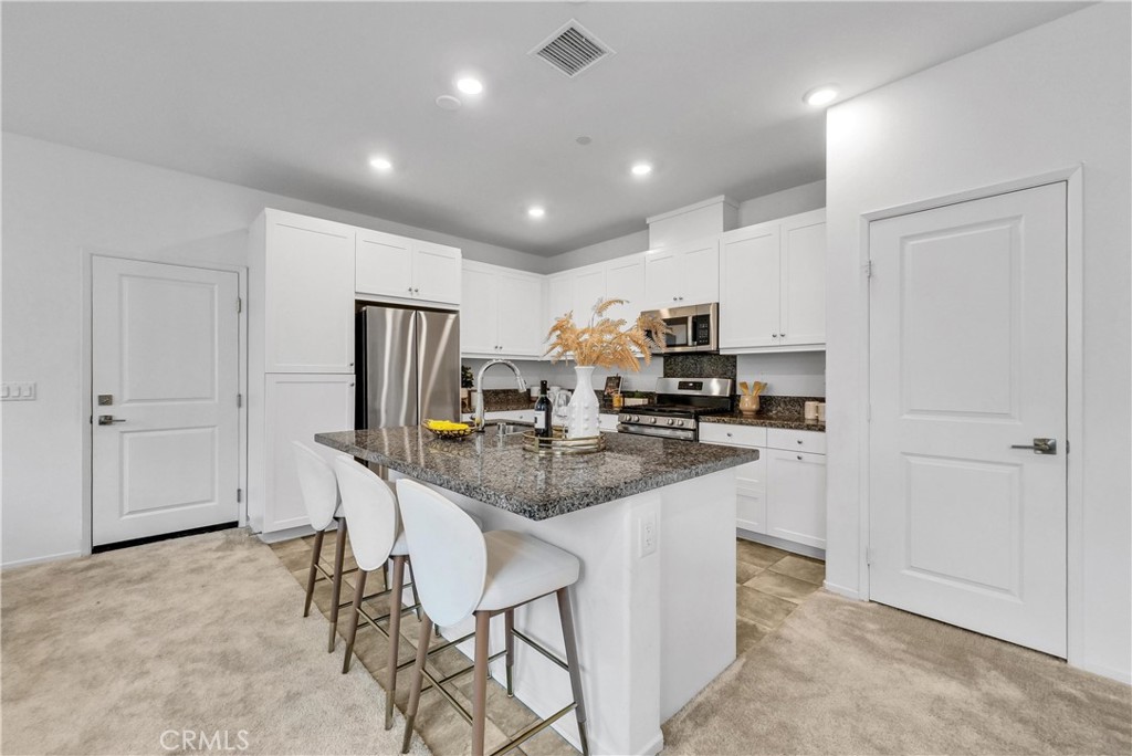 5584 Kate Way