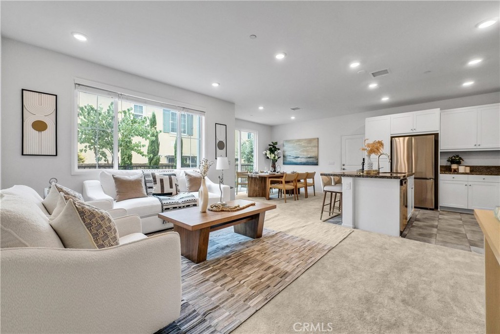 5584 Kate Way