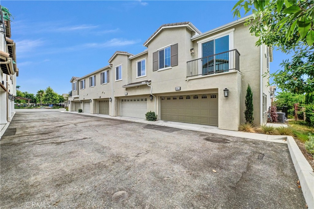 5584 Kate Way