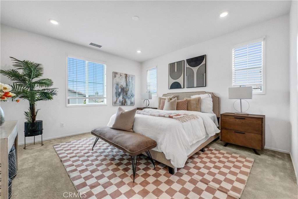 5584 Kate Way