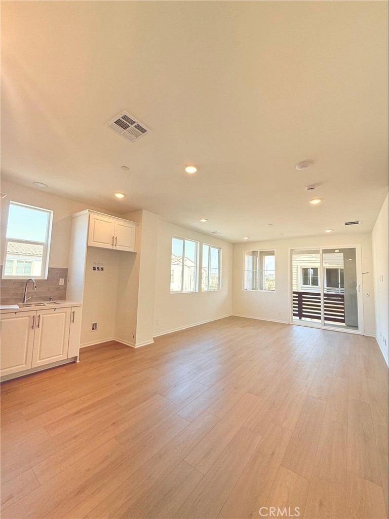4101 155 S Wildflax Paseo