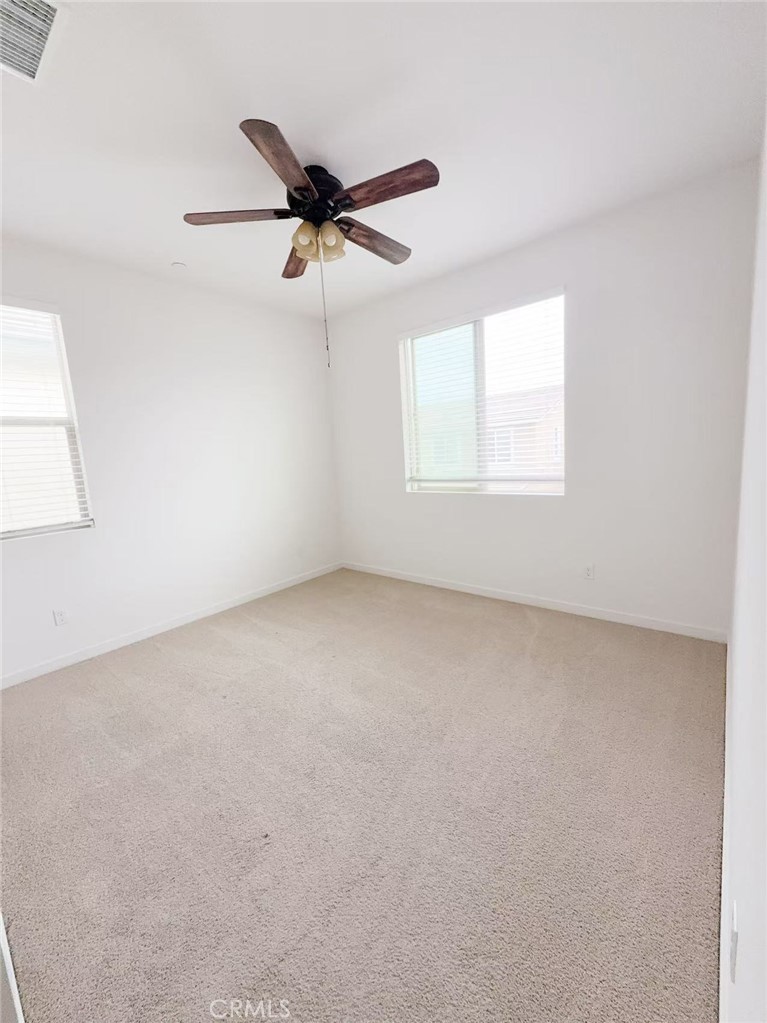 2932 E Copperhill Street