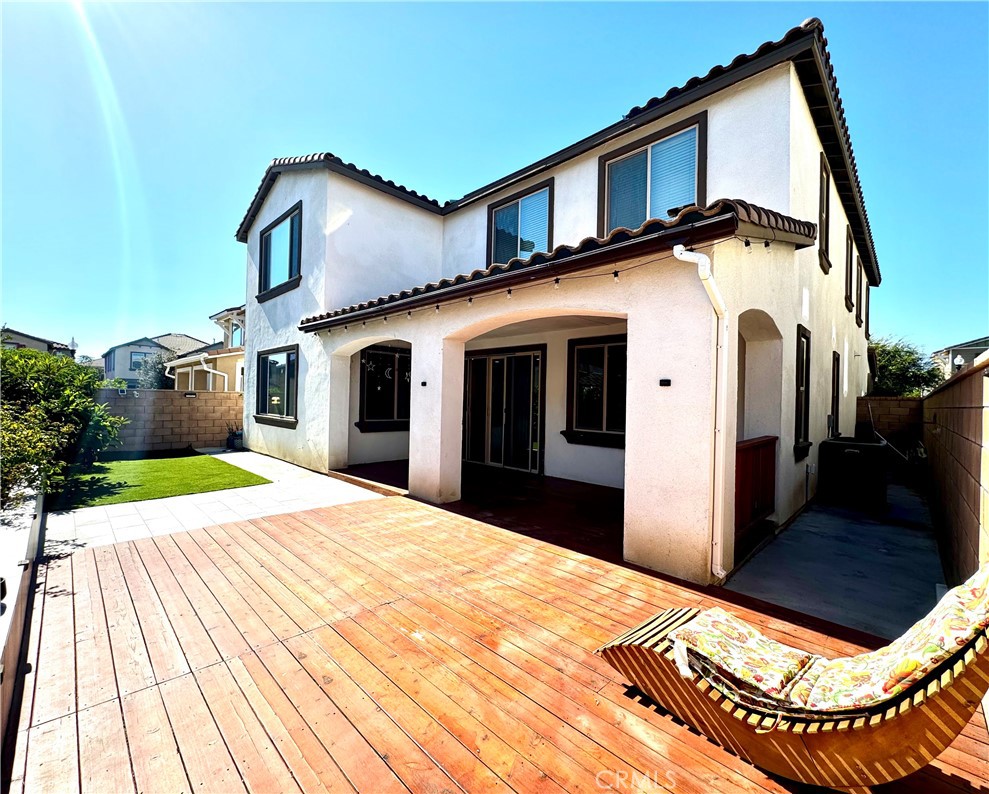 2932 E Copperhill Street