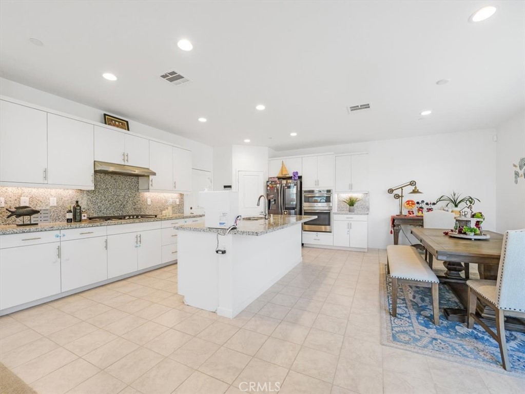 4858 S Avocado Trail