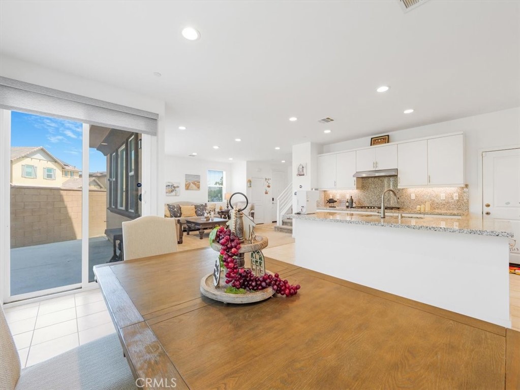 4858 S Avocado Trail