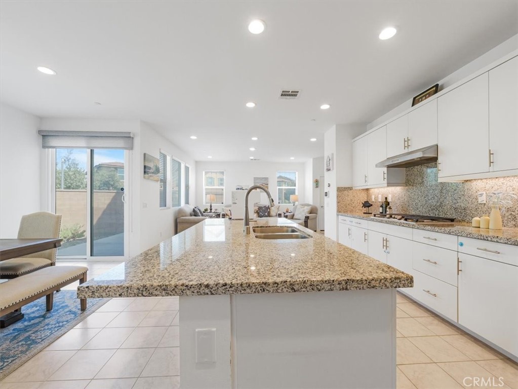 4858 S Avocado Trail