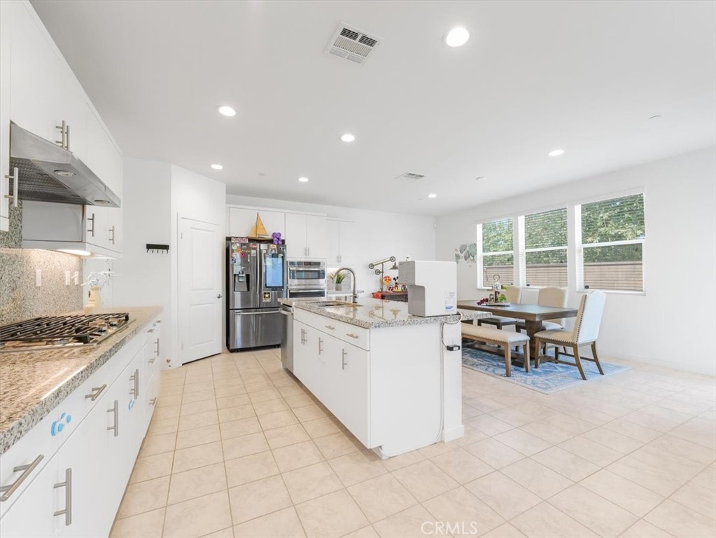 4858 S Avocado Trail