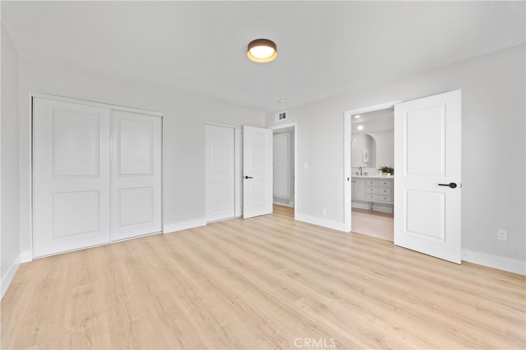 1501 E Maplegrove Street