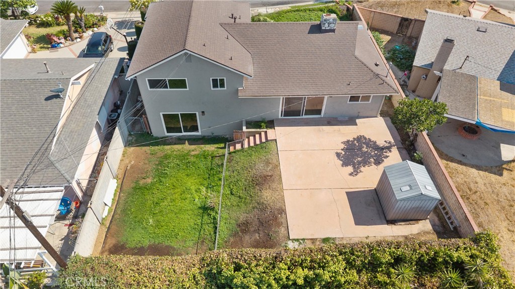 1501 E Maplegrove Street