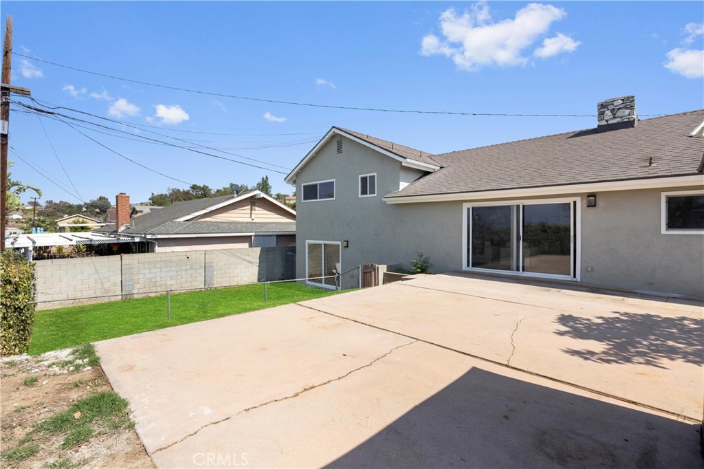 1501 E Maplegrove Street