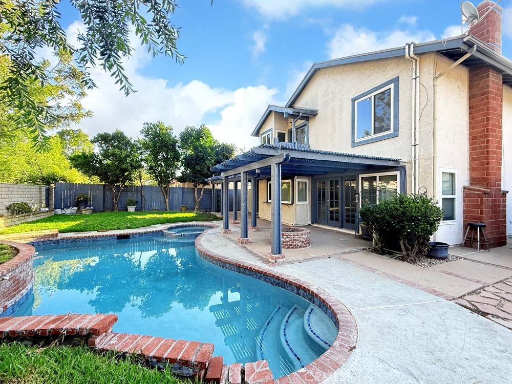 1409 Meadow Glen Road