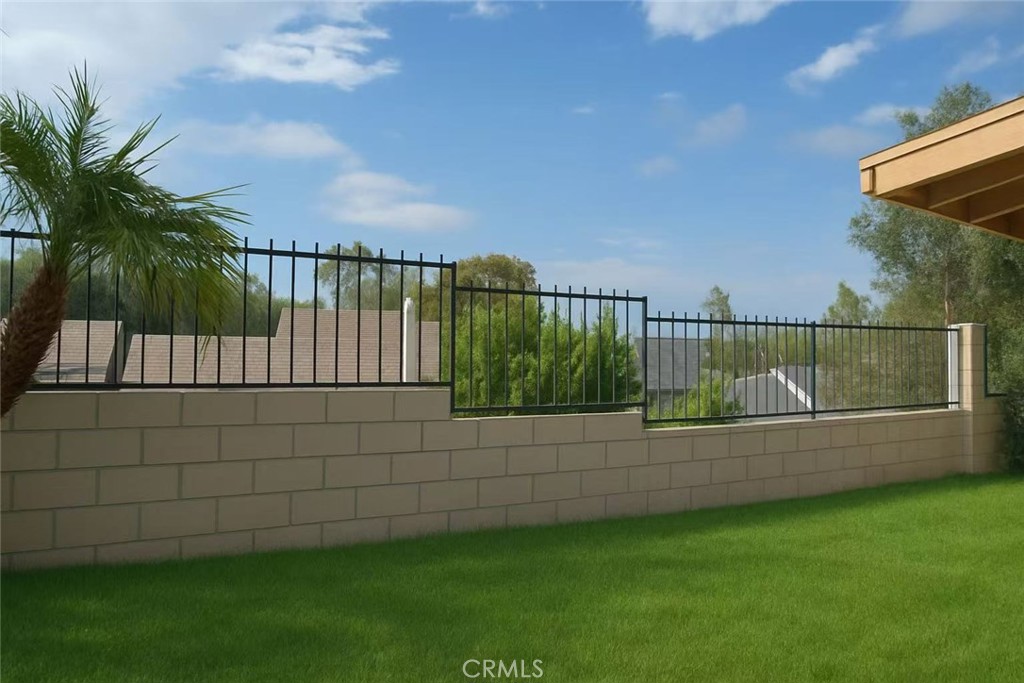 2028 E Lainie Street