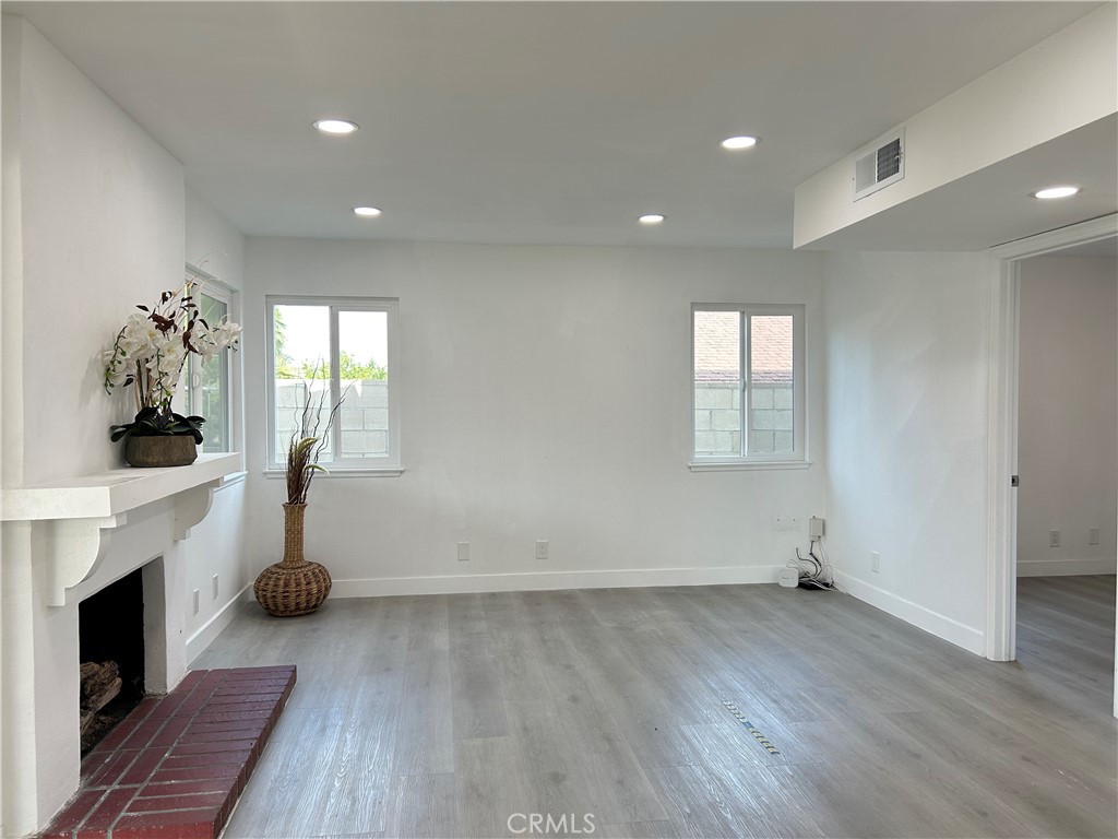 2028 E Lainie Street