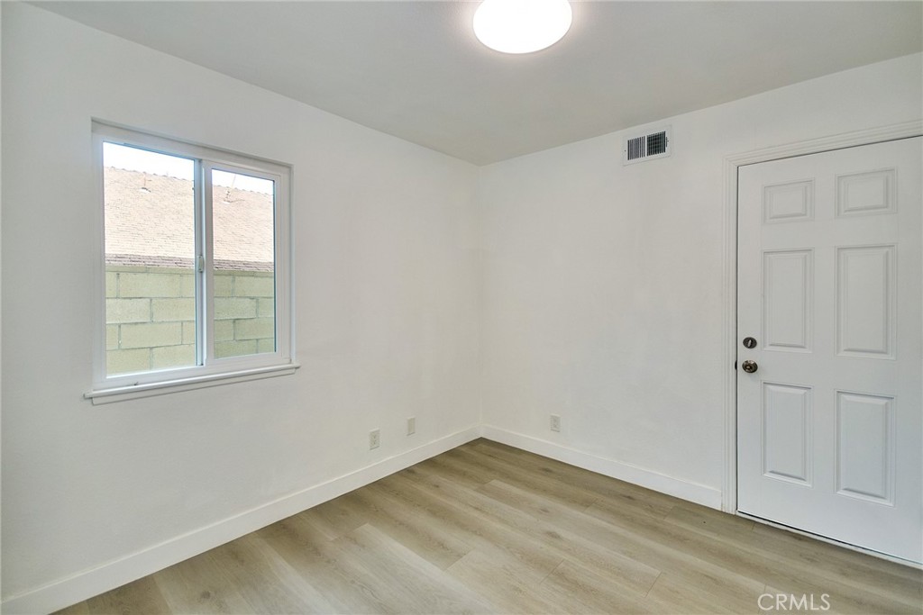 2028 E Lainie Street