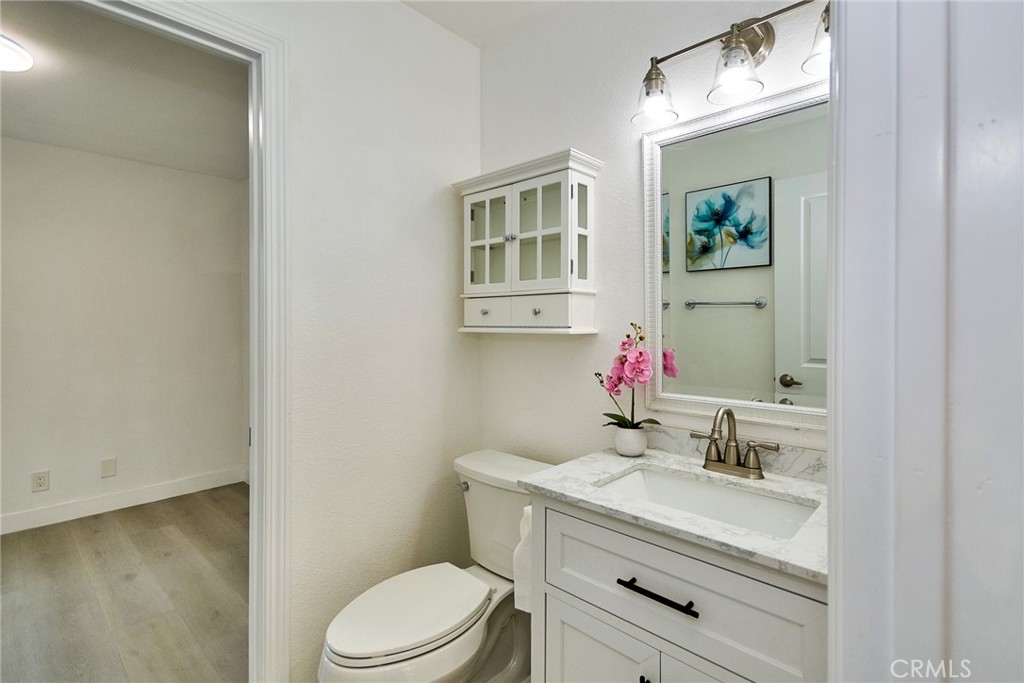 2028 E Lainie Street